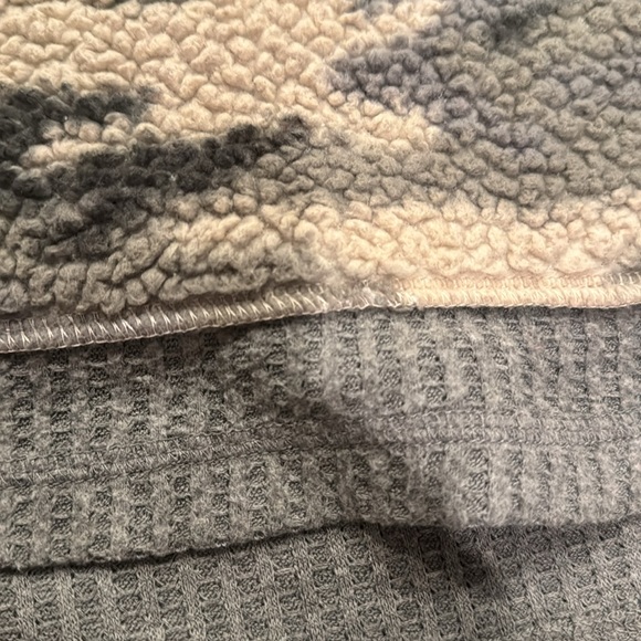 PJ Salvage sherpa fleece camo hoodie - Picture 7 of 10